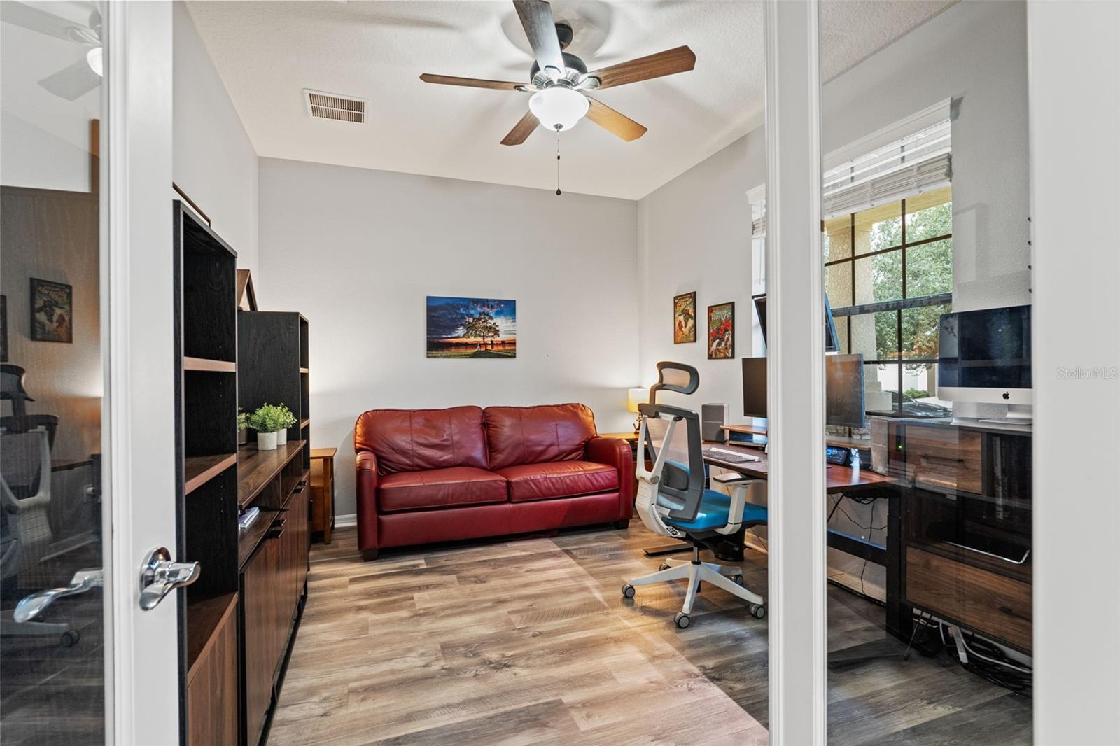 2226 LANDSIDE DR