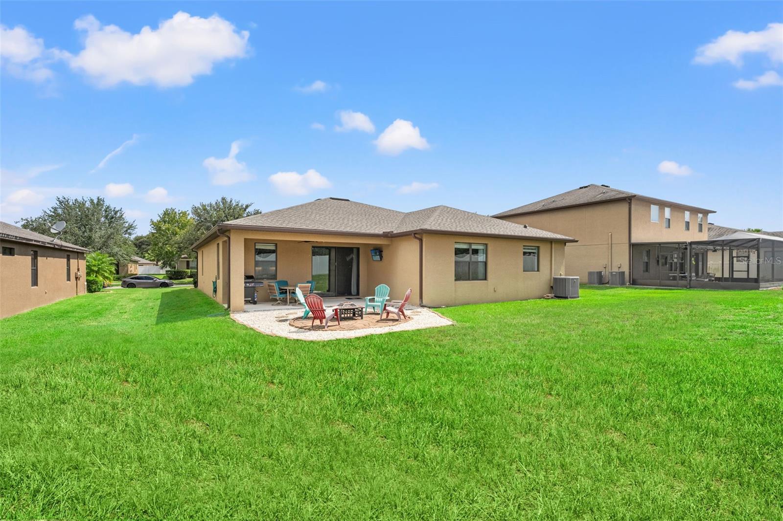 2226 LANDSIDE DR