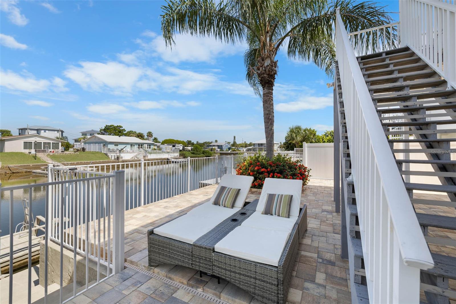 4387 2ND ISLE DR