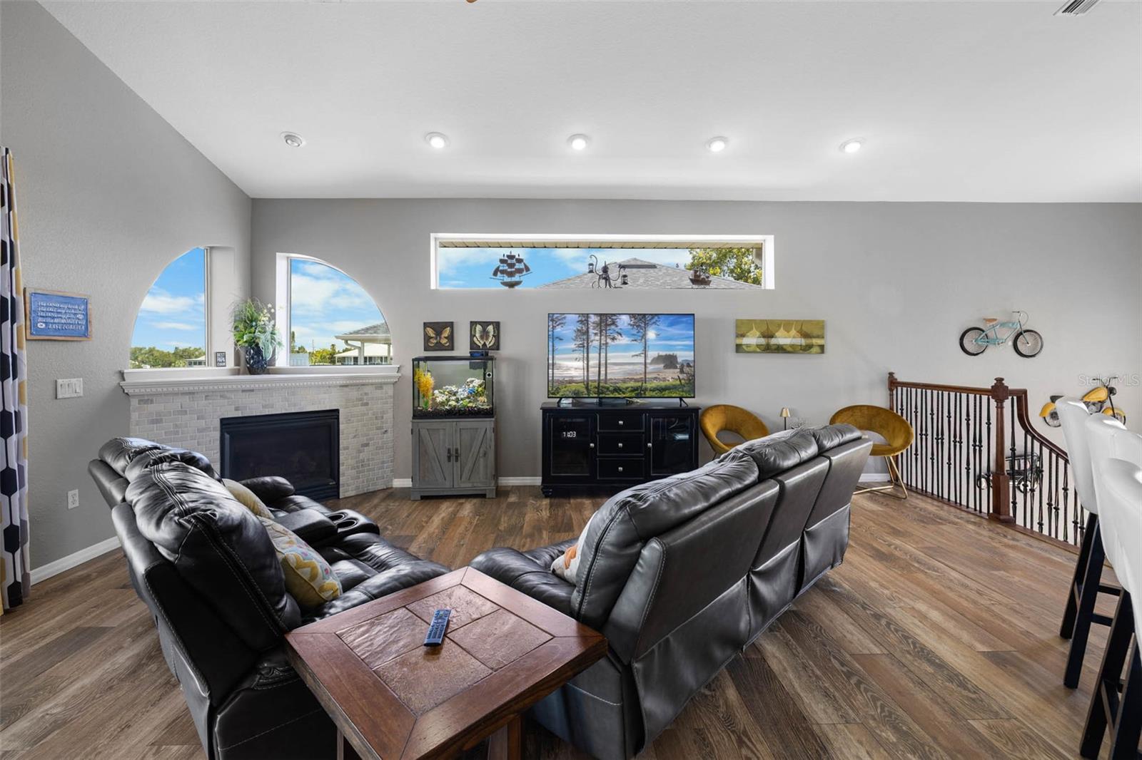 4387 2ND ISLE DR