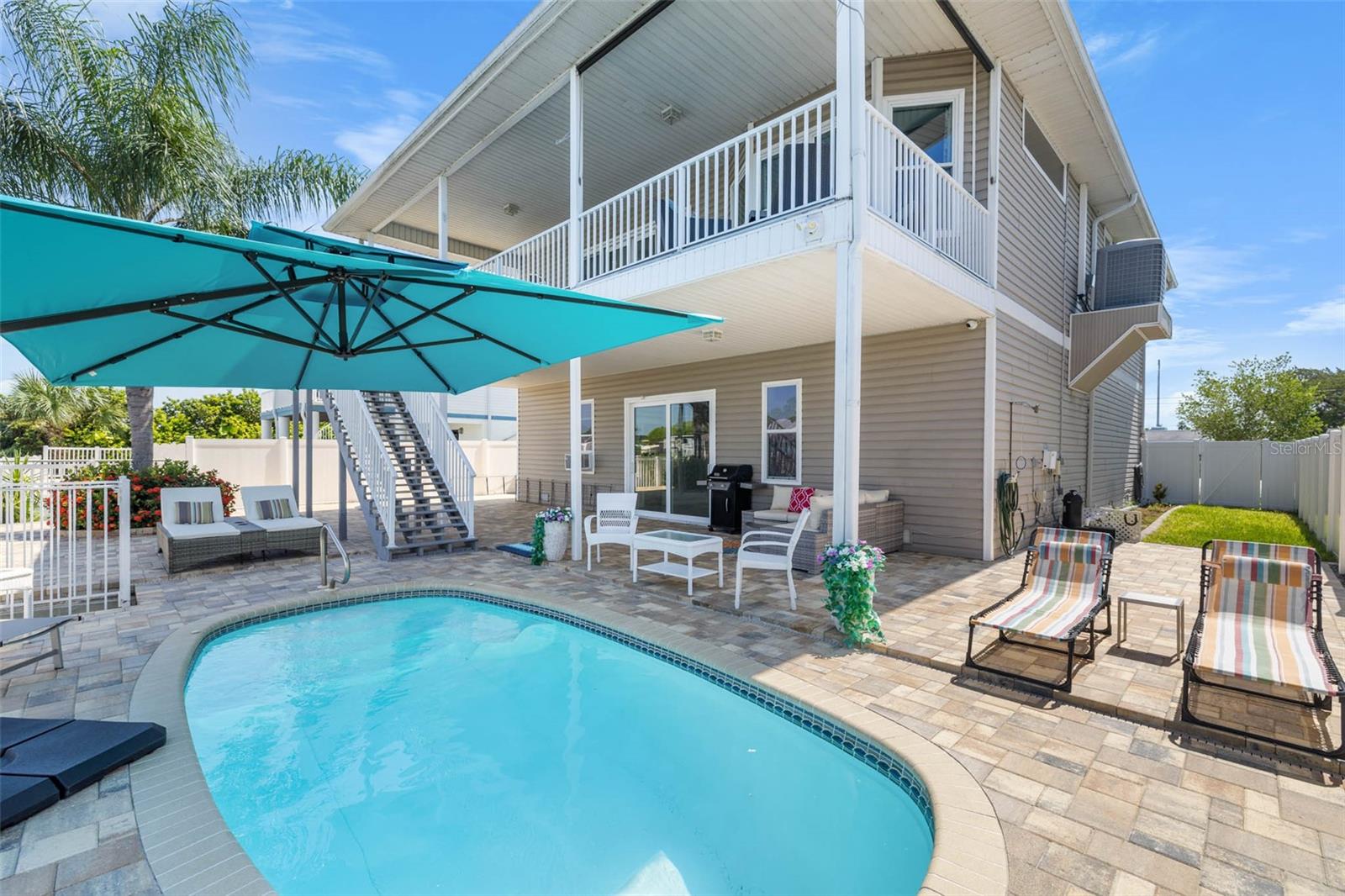 4387 2ND ISLE DR