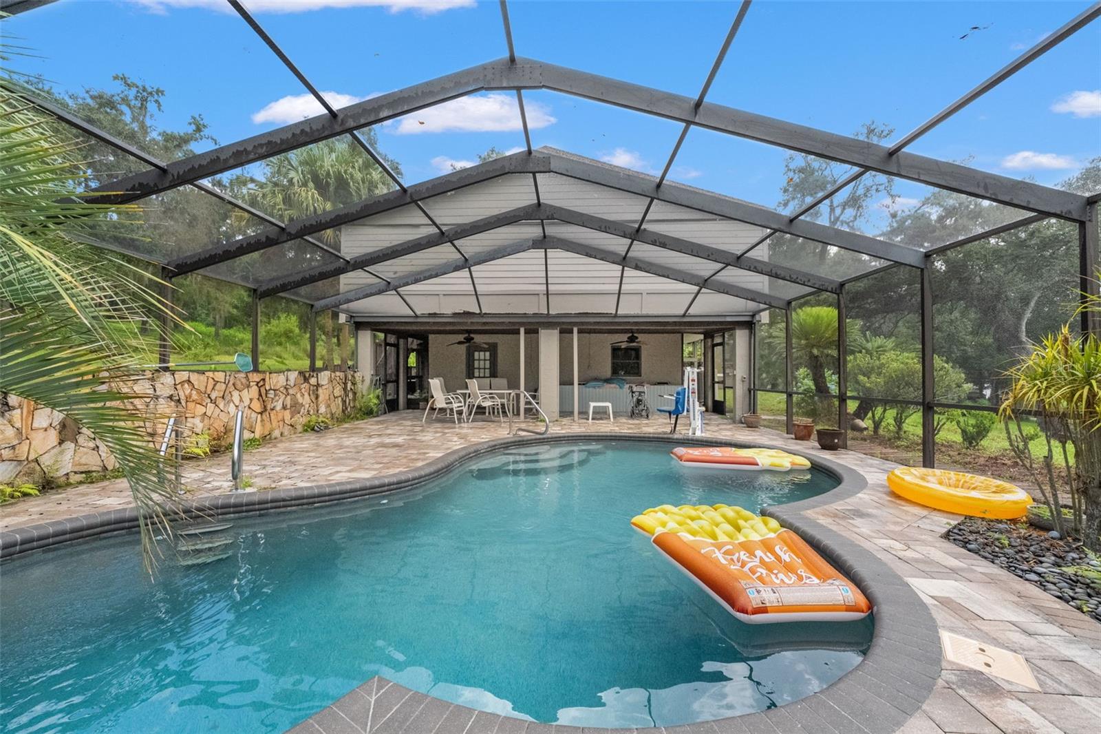 4063 BASEBALL POND RD