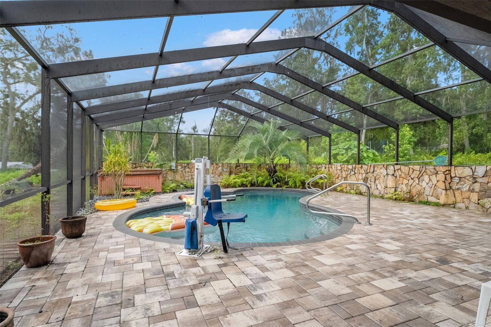 4063 BASEBALL POND RD