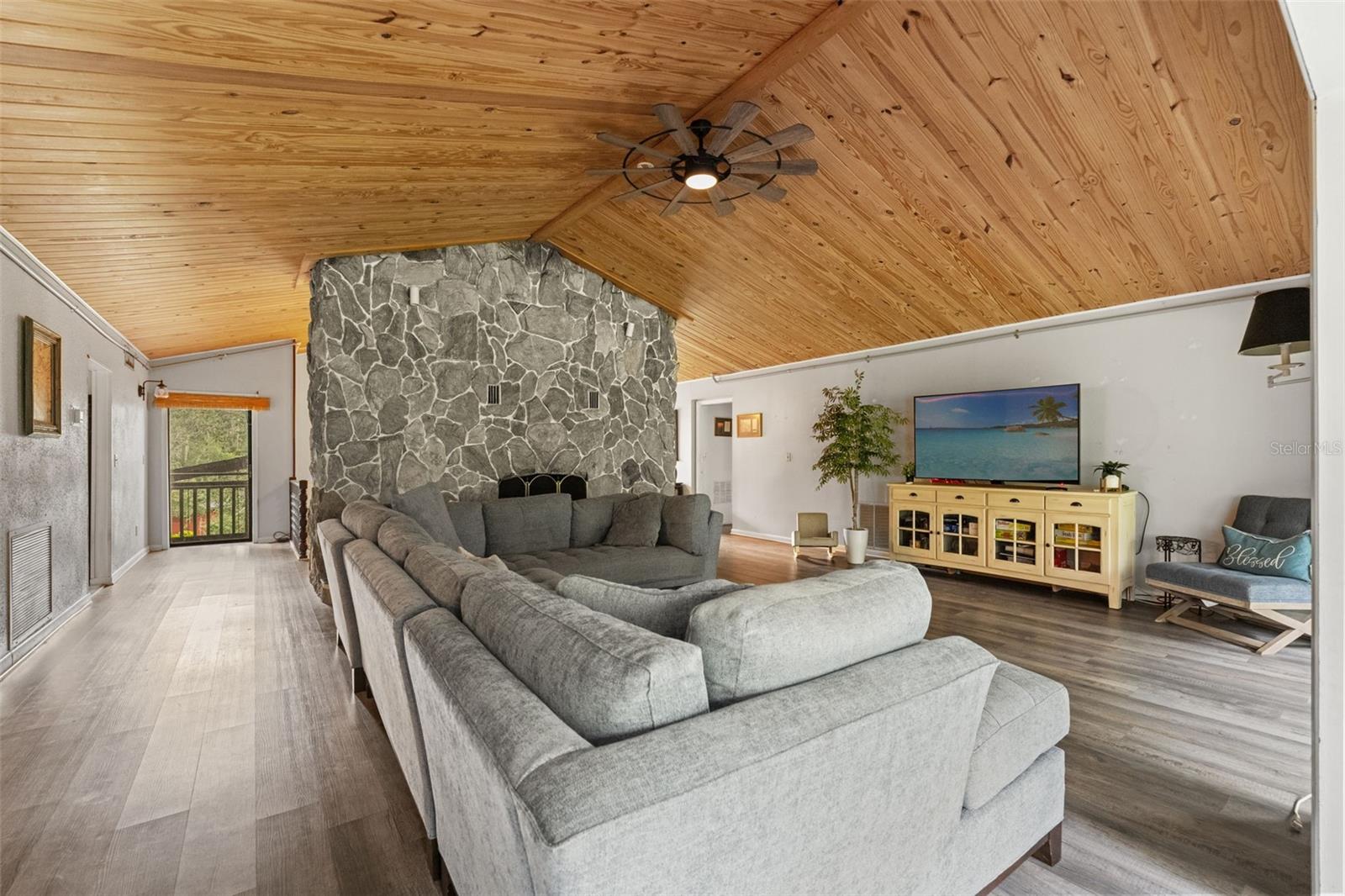 4063 BASEBALL POND RD