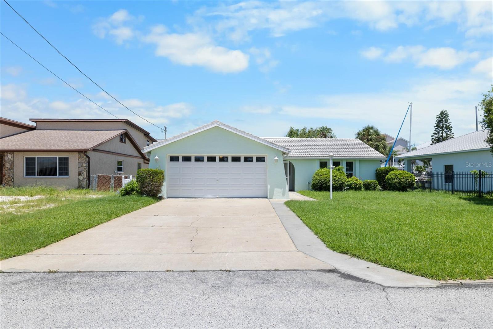 7313 HATTERAS DR