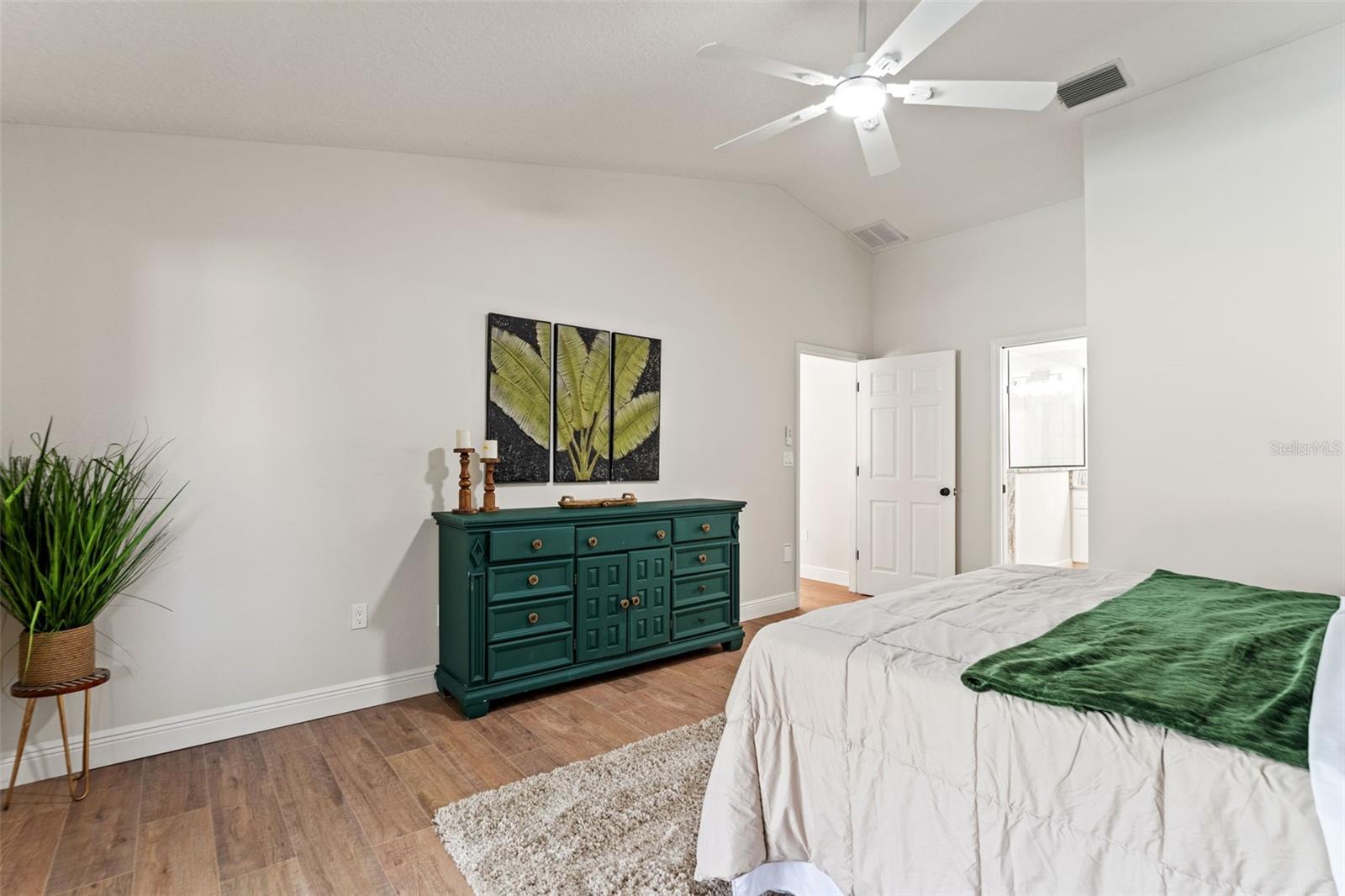 3385 SPRING PARK WAY