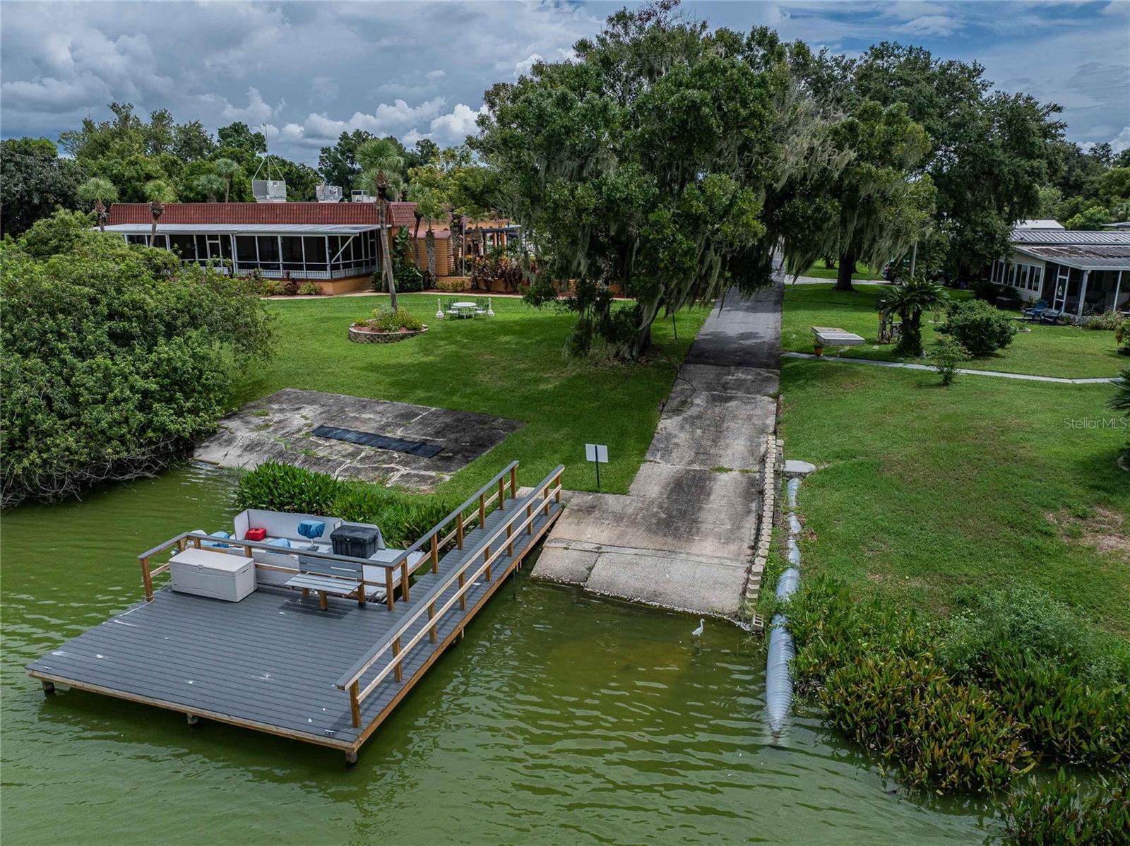 2055 S FLORAL AVE #306