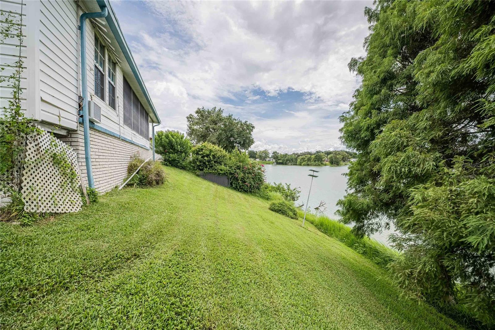 2055 S FLORAL AVE #306