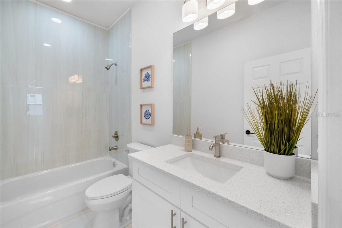 3368 FERNLEAF DR