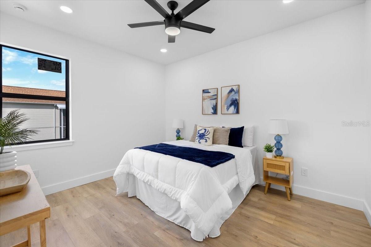 3368 FERNLEAF DR