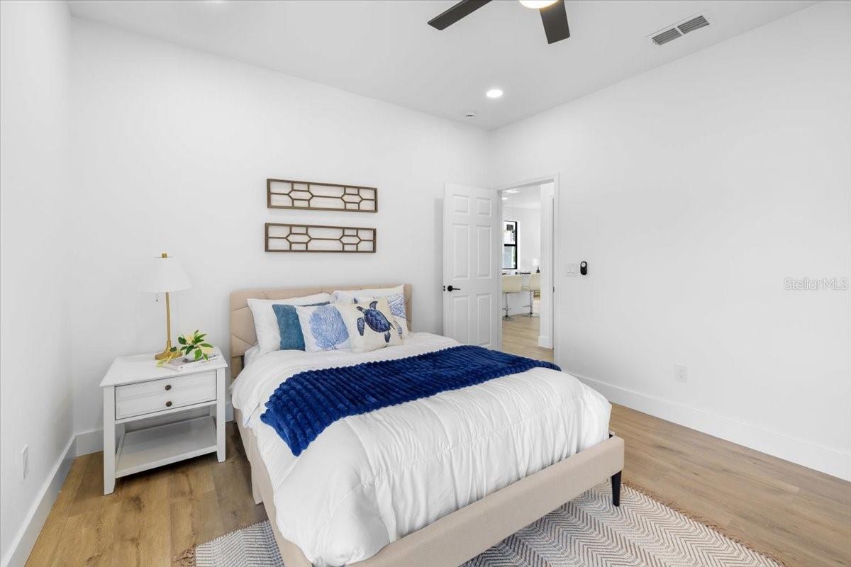 3368 FERNLEAF DR