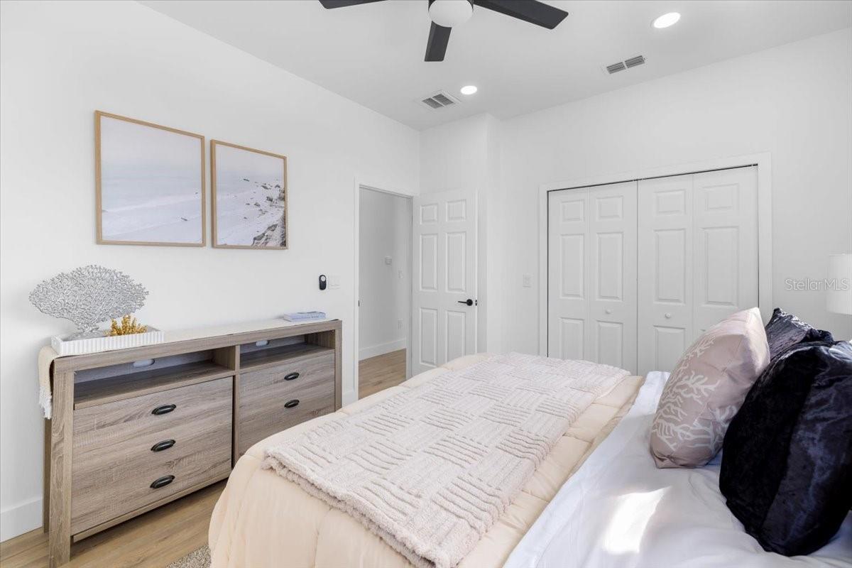 3368 FERNLEAF DR