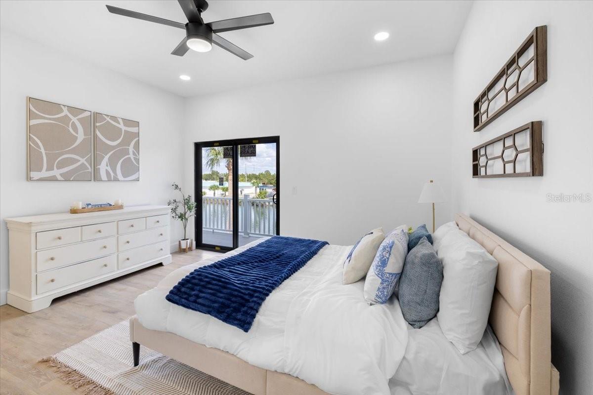 3368 FERNLEAF DR