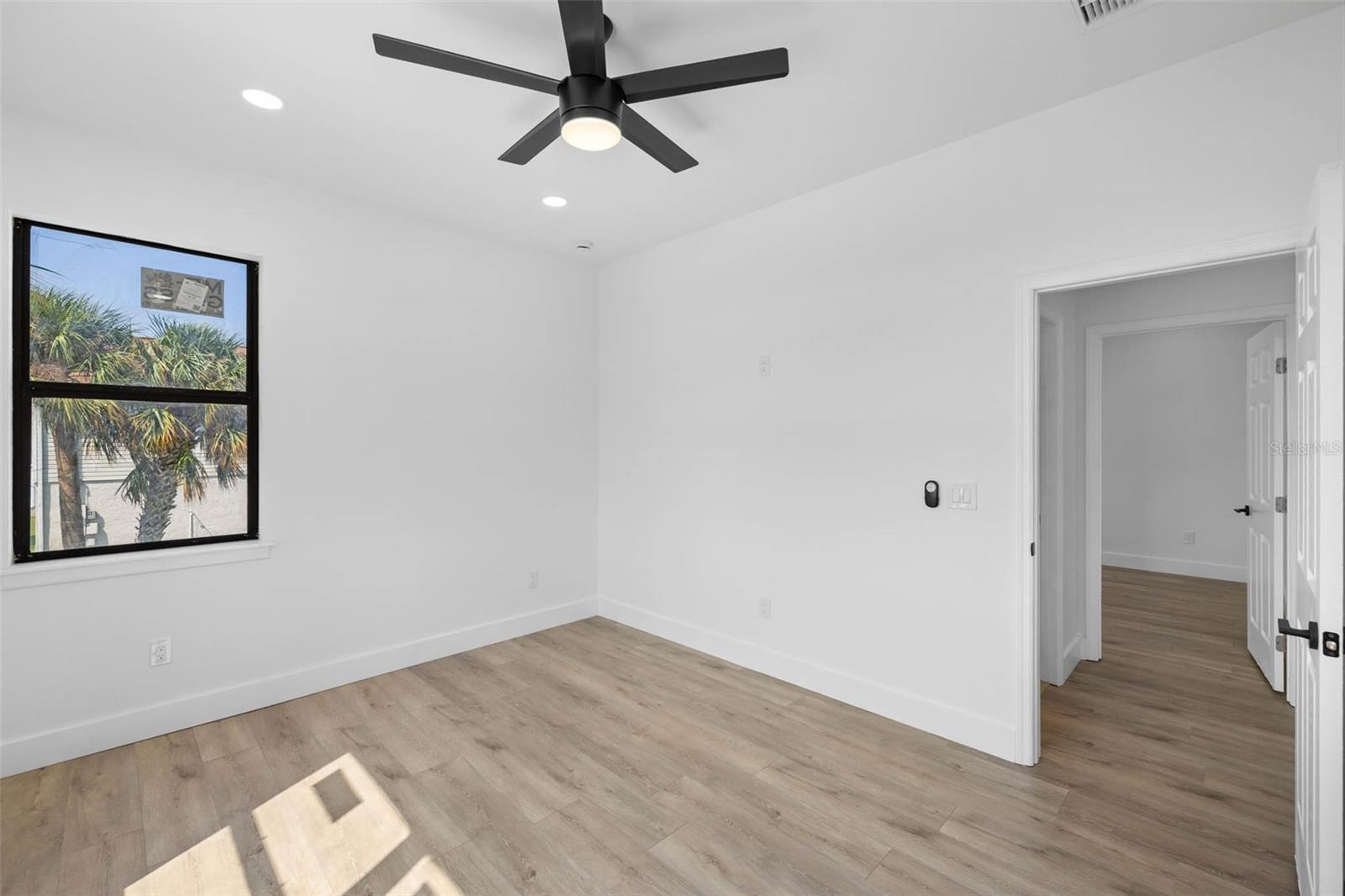 3368 FERNLEAF DR