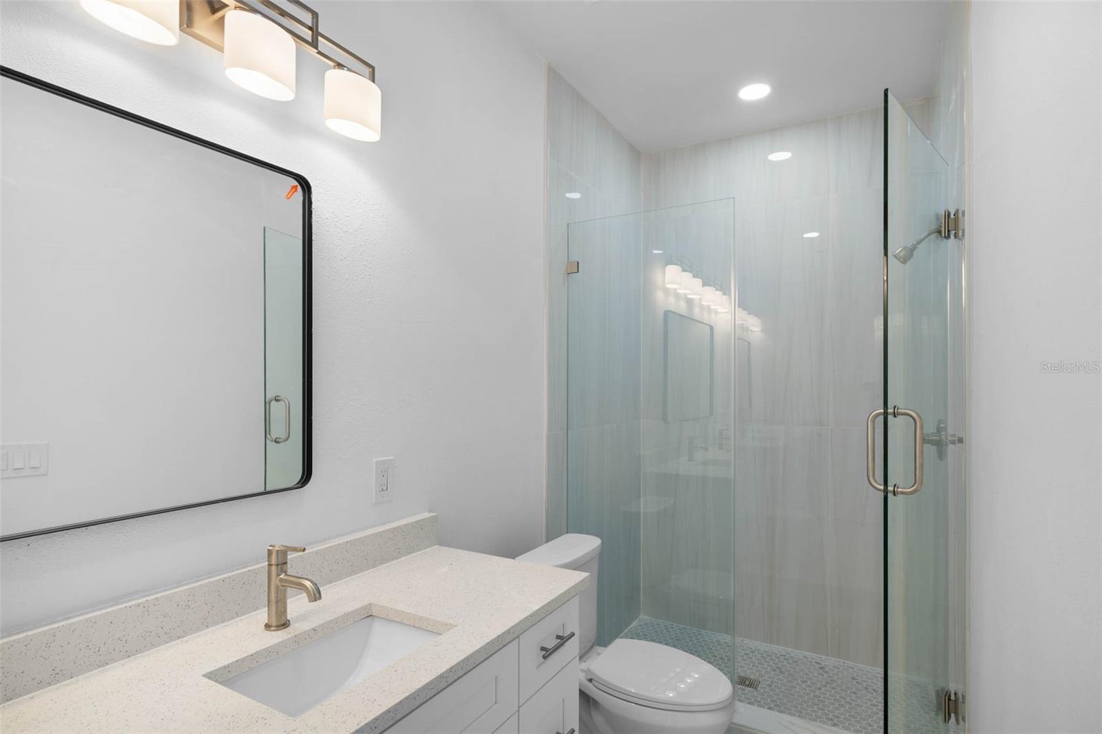 3368 FERNLEAF DR