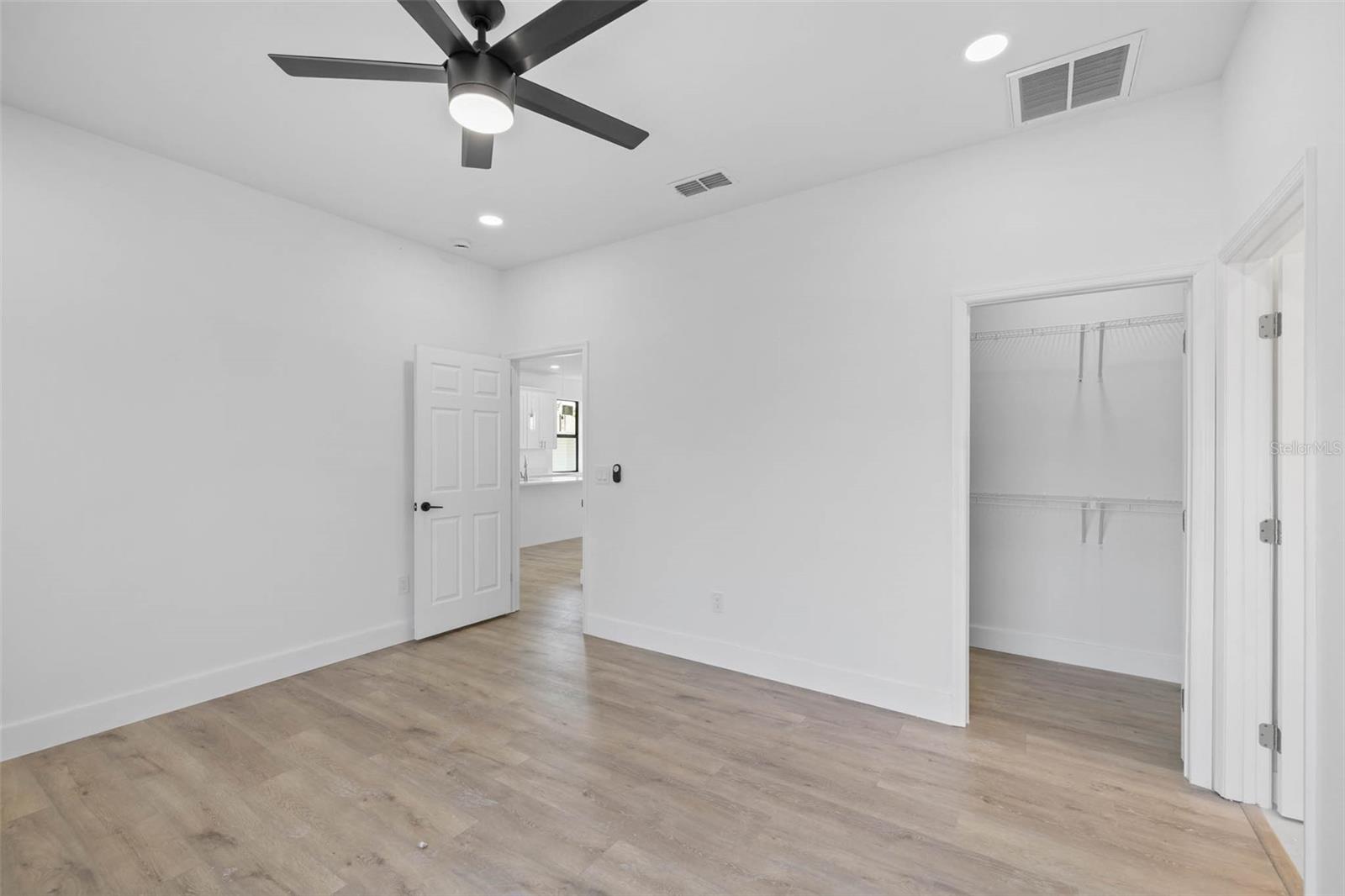 3368 FERNLEAF DR