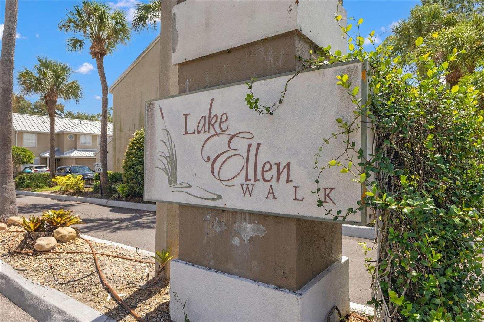 3416 CYPRESS HEAD CT