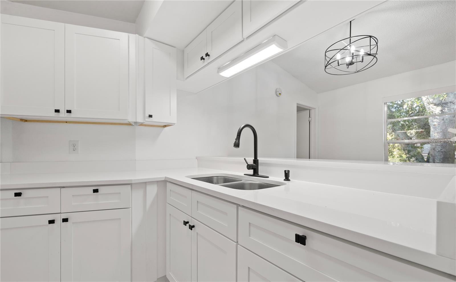 4004 DREAM OAK PL #203