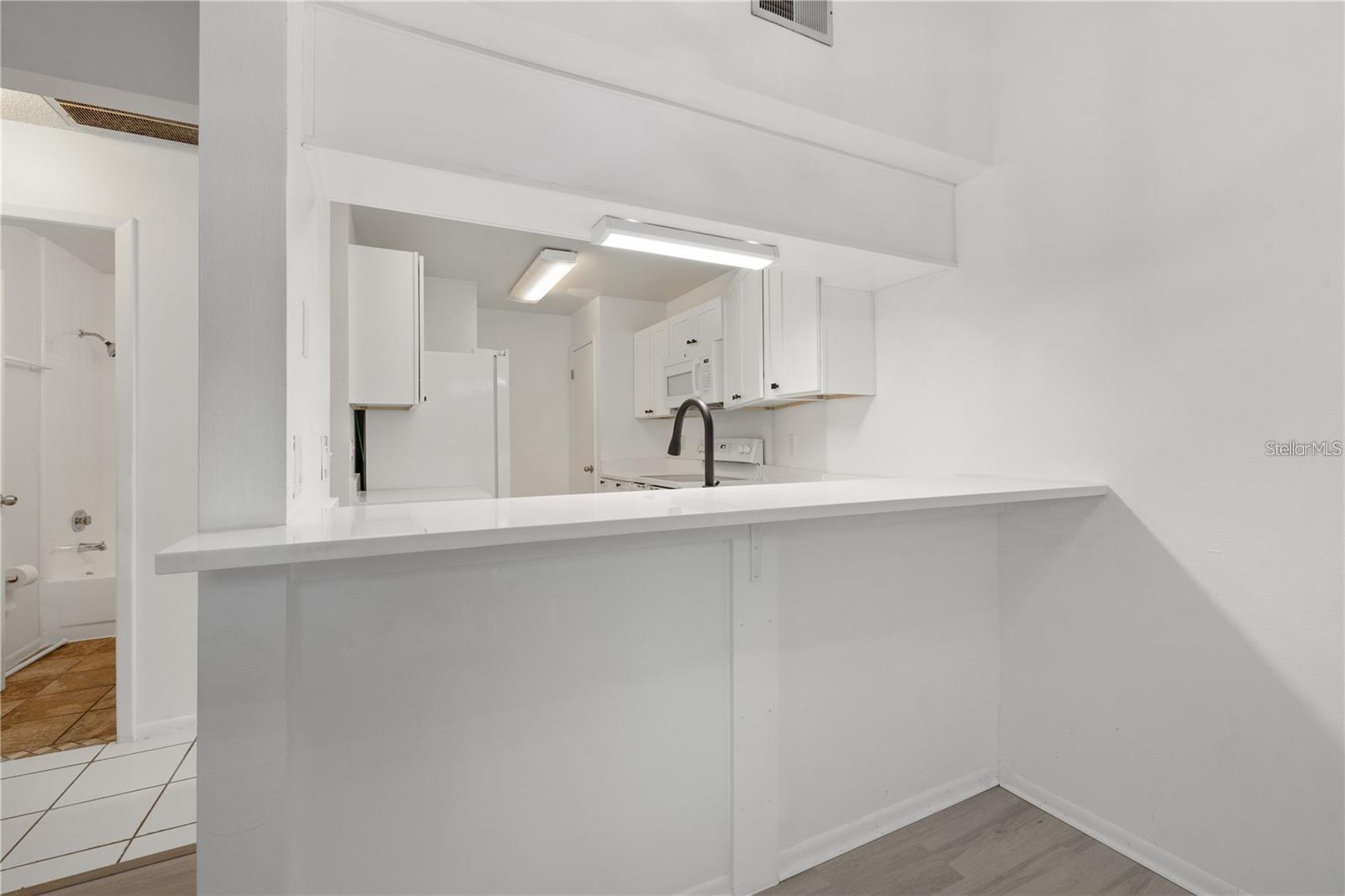 4004 DREAM OAK PL #203