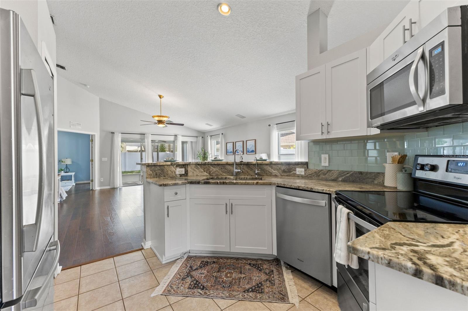 7949 FLORADORA DR
