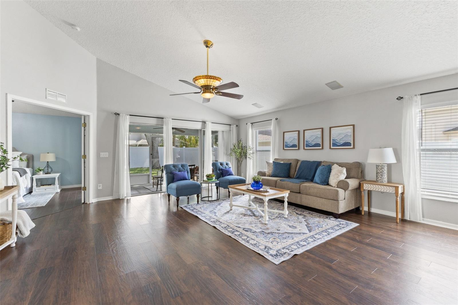 7949 FLORADORA DR