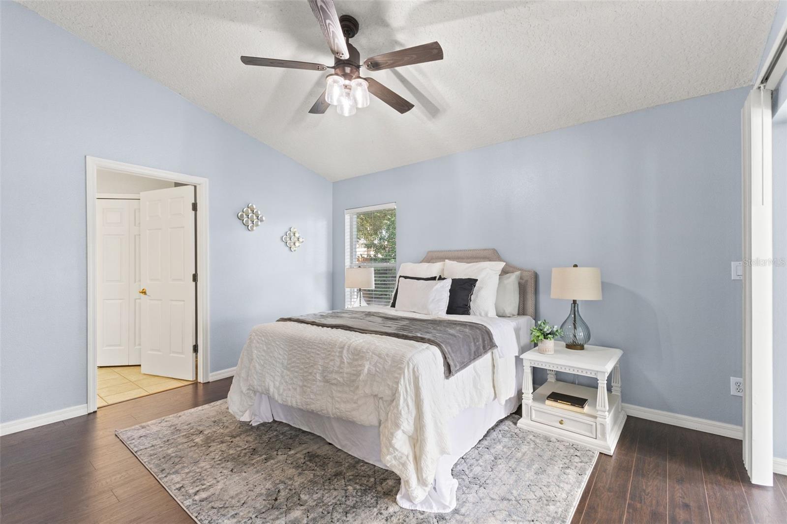 7949 FLORADORA DR