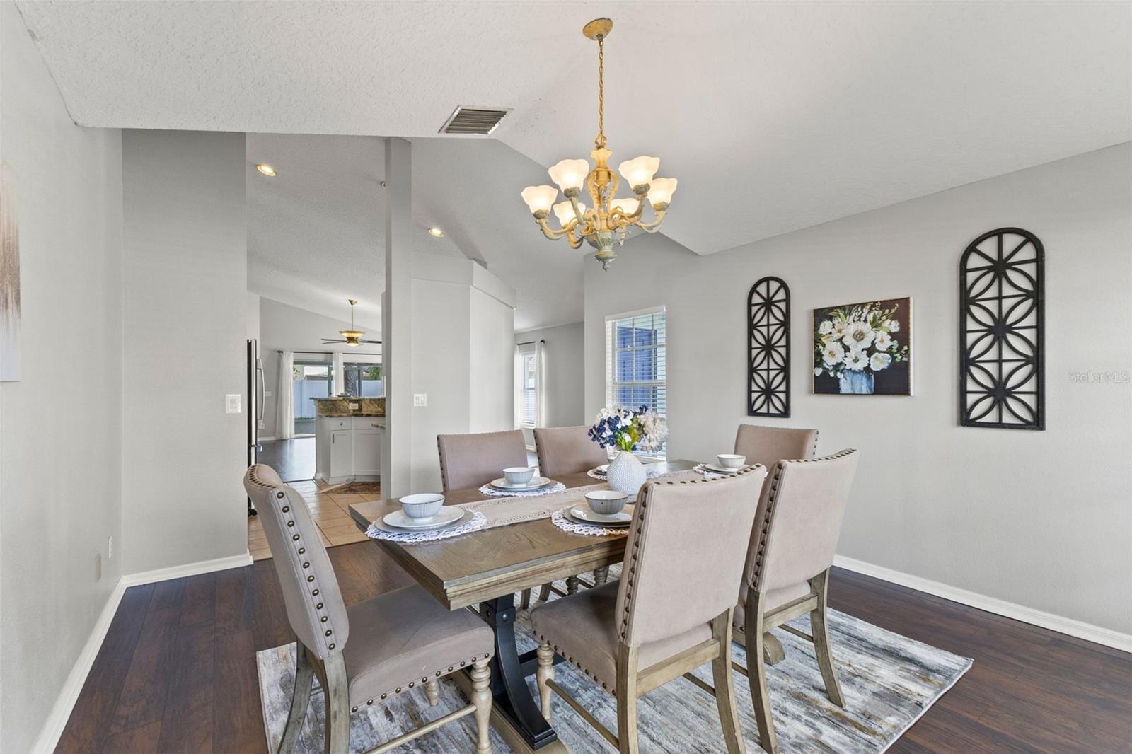 7949 FLORADORA DR