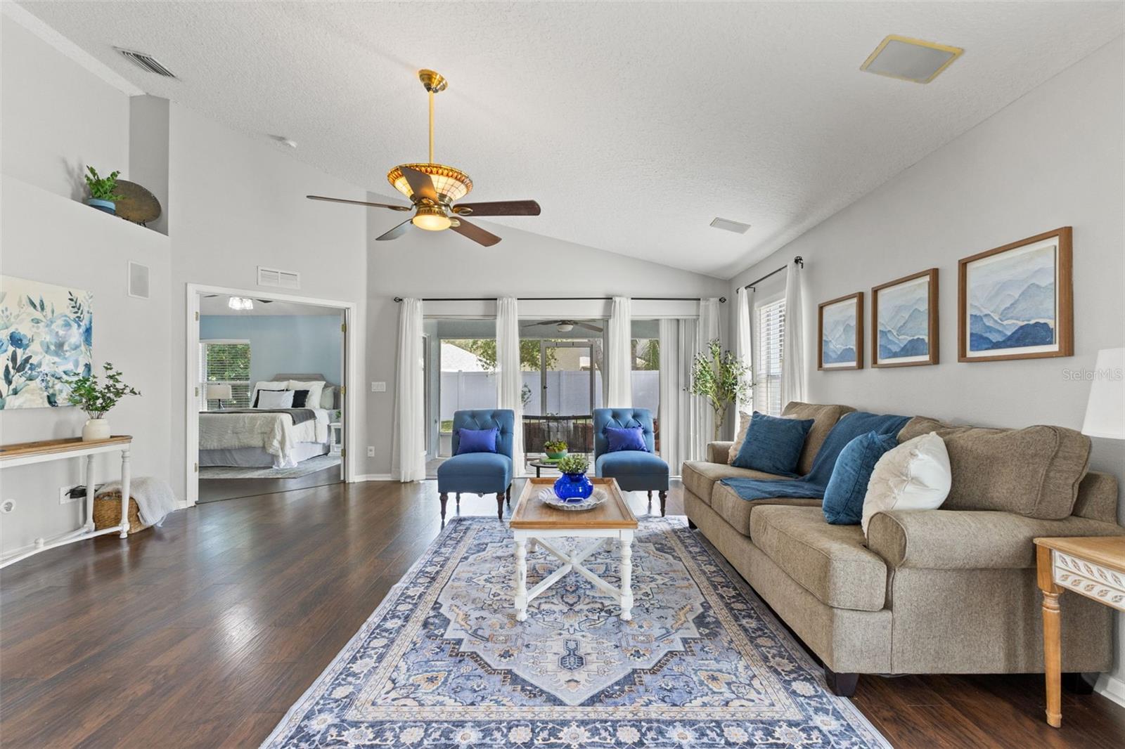 7949 FLORADORA DR