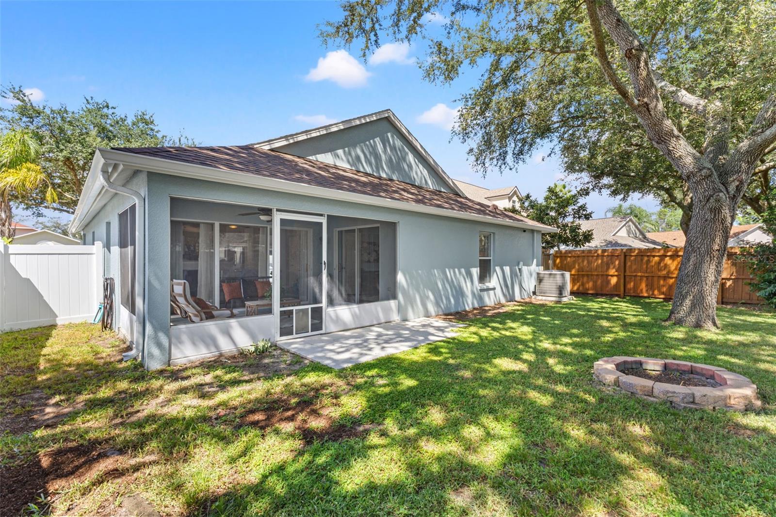 7949 FLORADORA DR