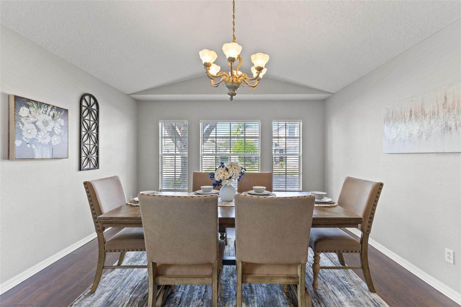7949 FLORADORA DR