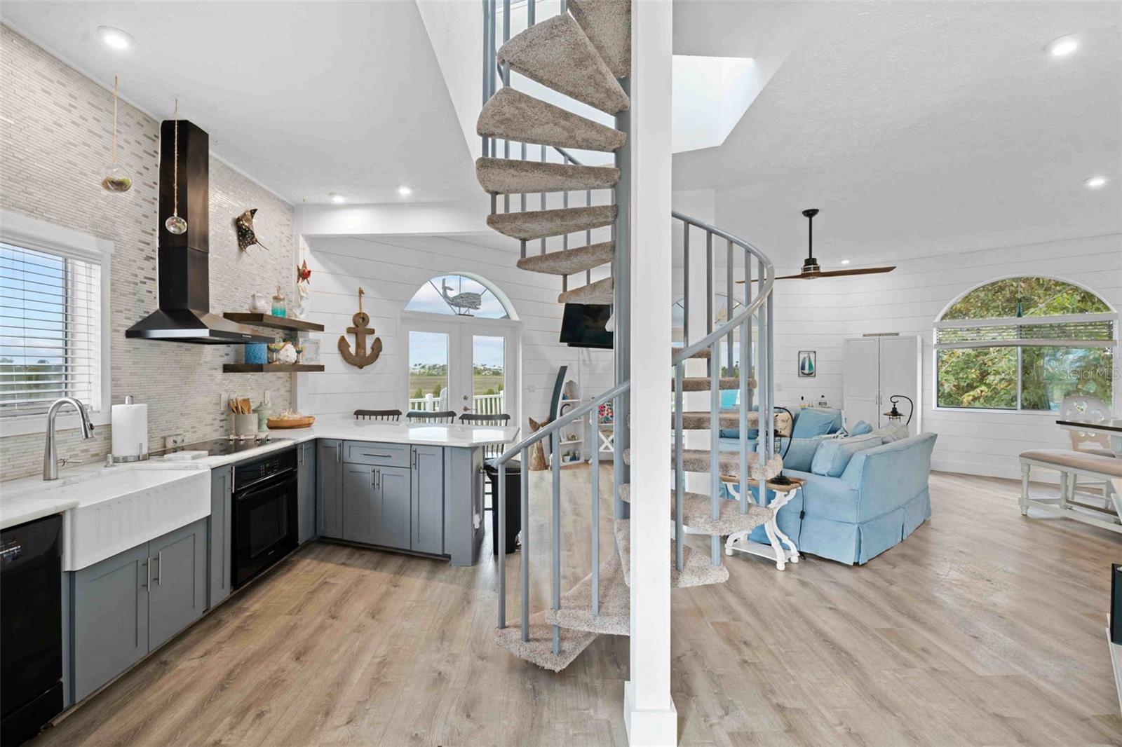 3460 CRAPE MYRTLE DR