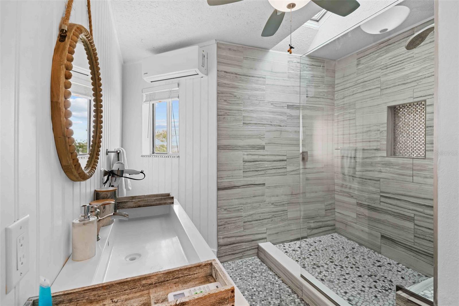 3460 CRAPE MYRTLE DR