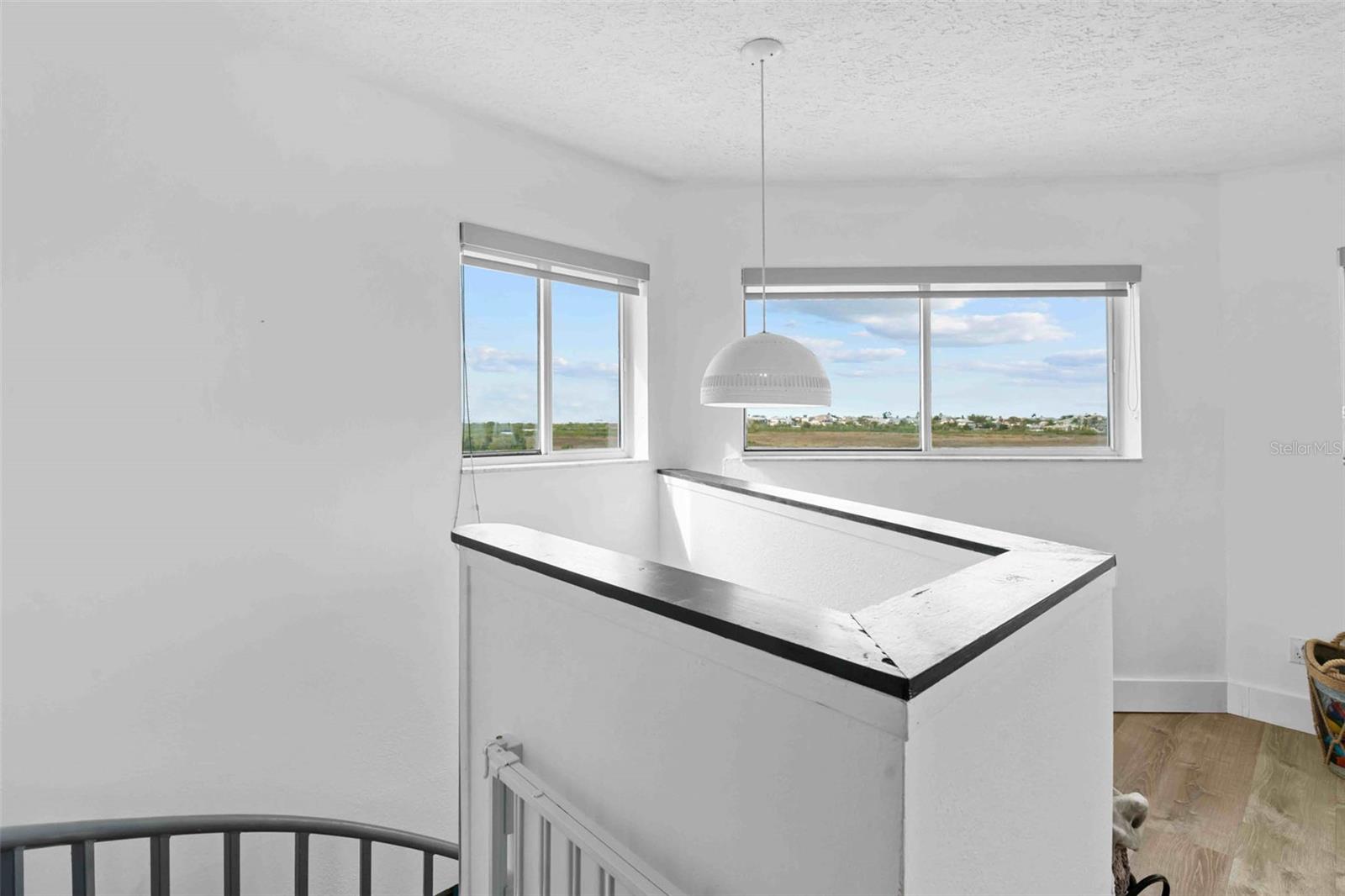 3460 CRAPE MYRTLE DR