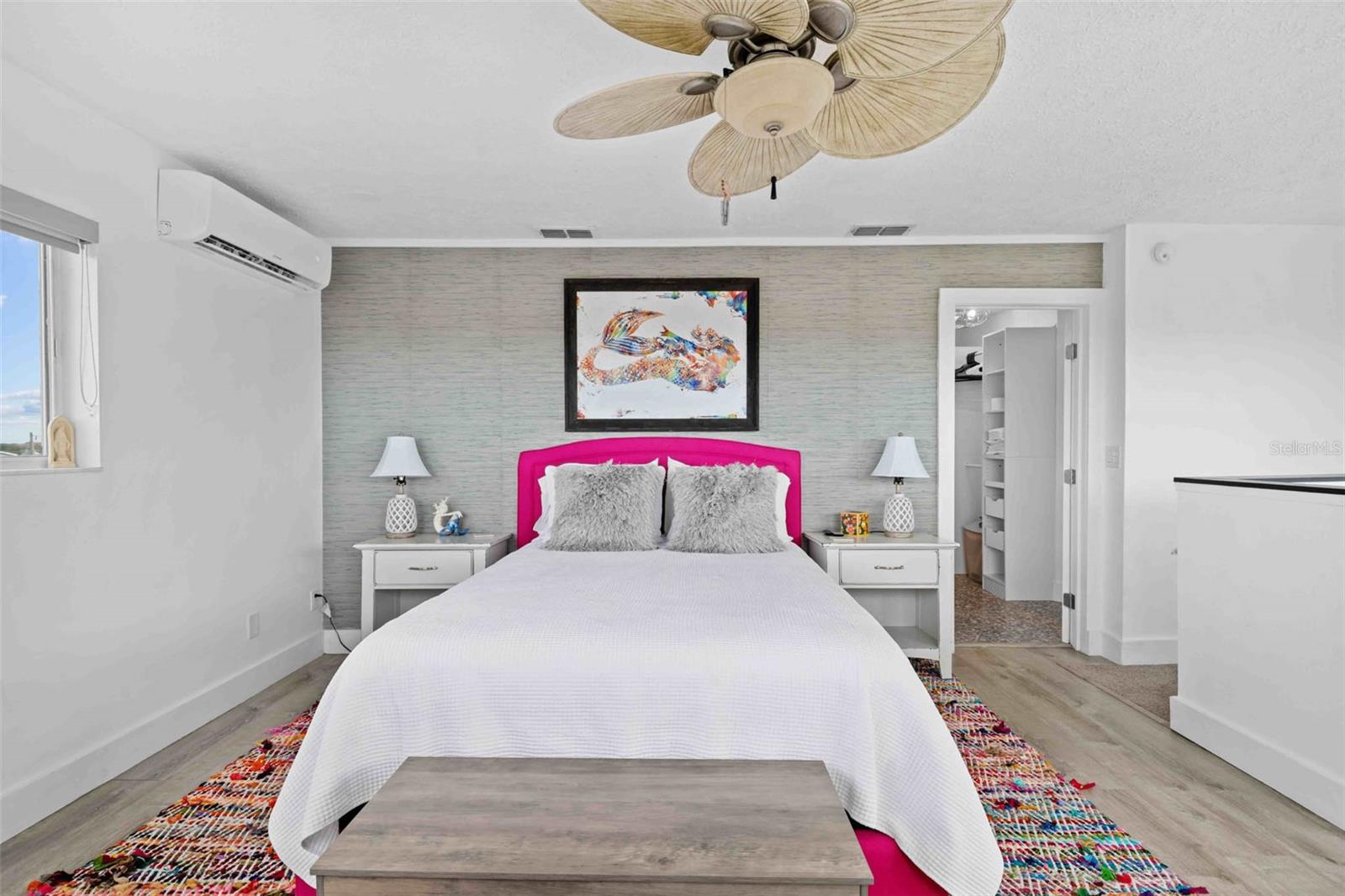 3460 CRAPE MYRTLE DR