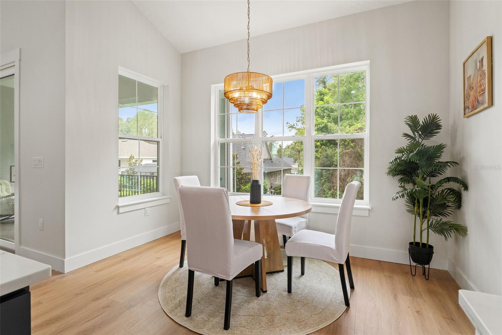 4522 MAJESTIC HILLS LOOP