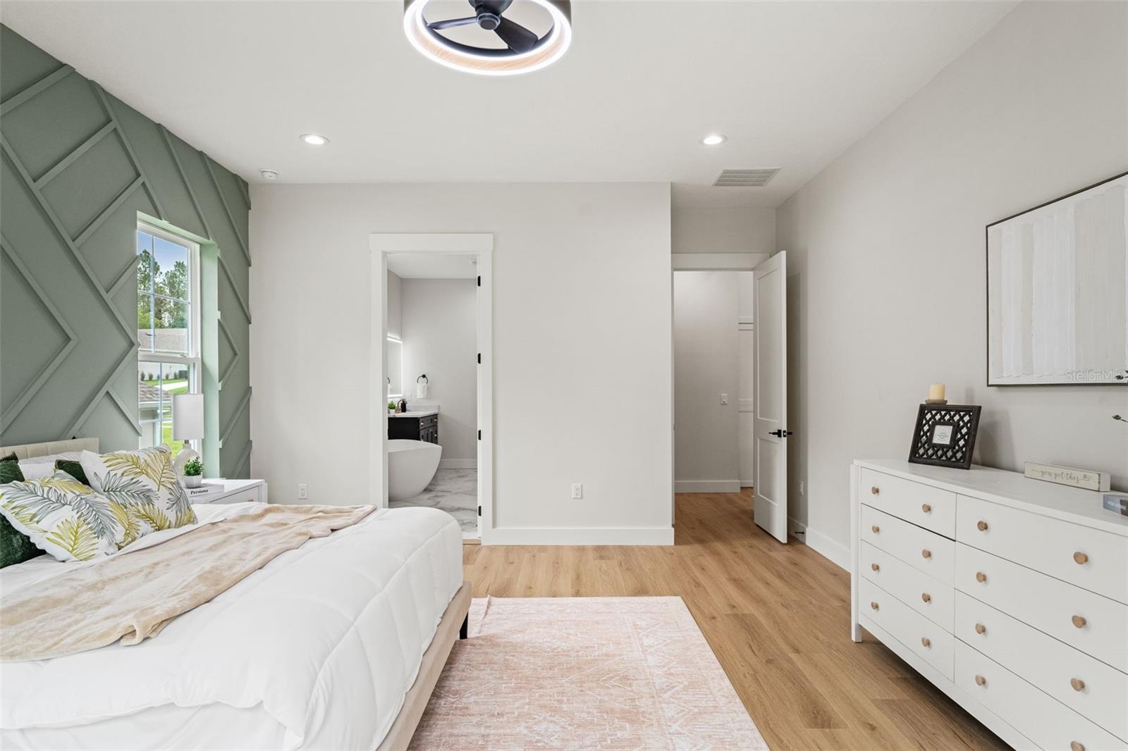 4522 MAJESTIC HILLS LOOP