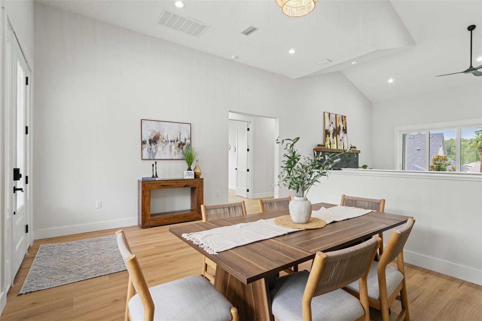 4522 MAJESTIC HILLS LOOP