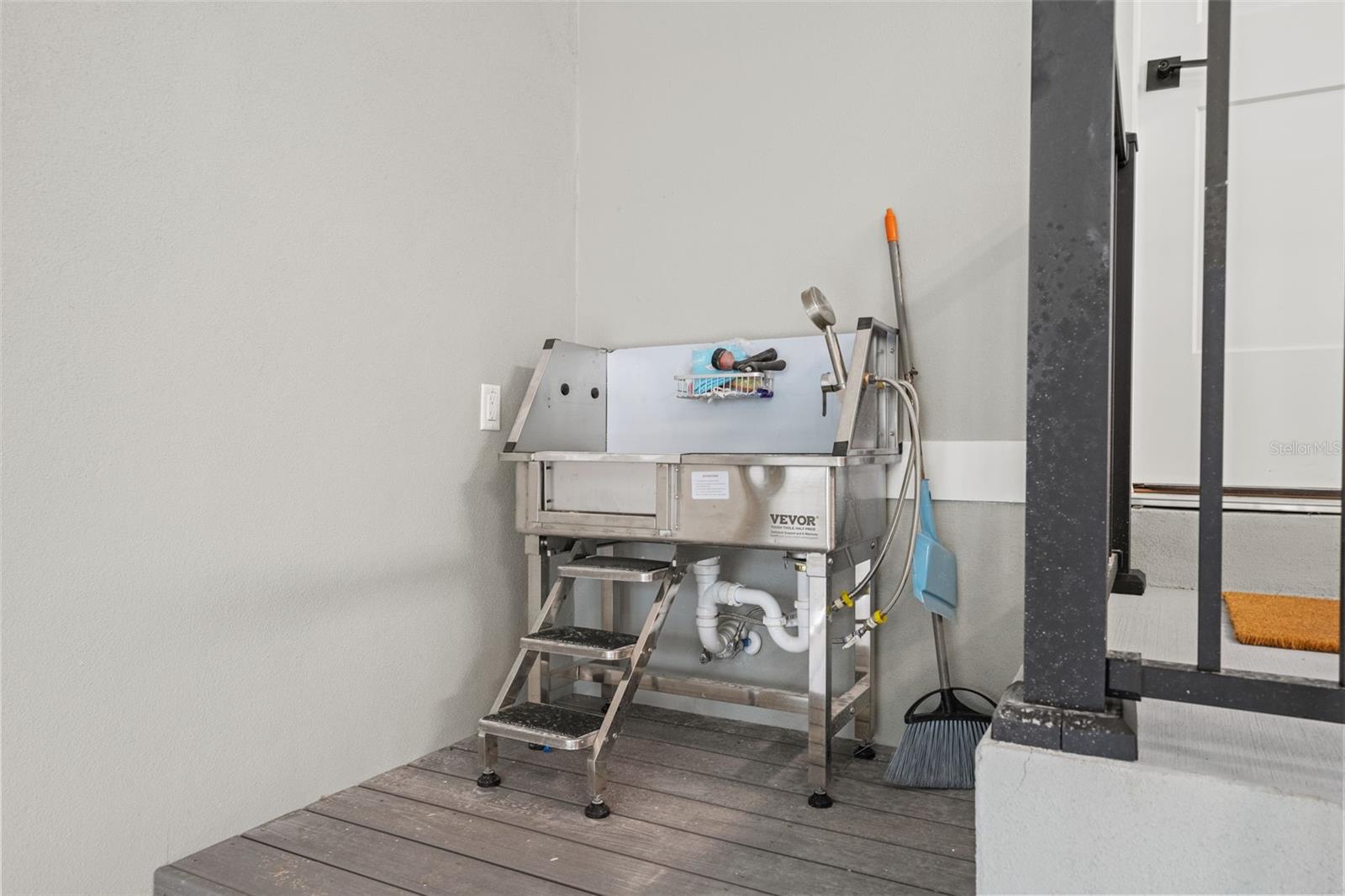 4522 MAJESTIC HILLS LOOP