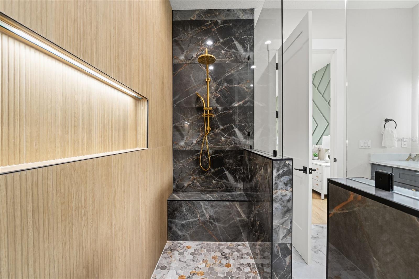 4522 MAJESTIC HILLS LOOP