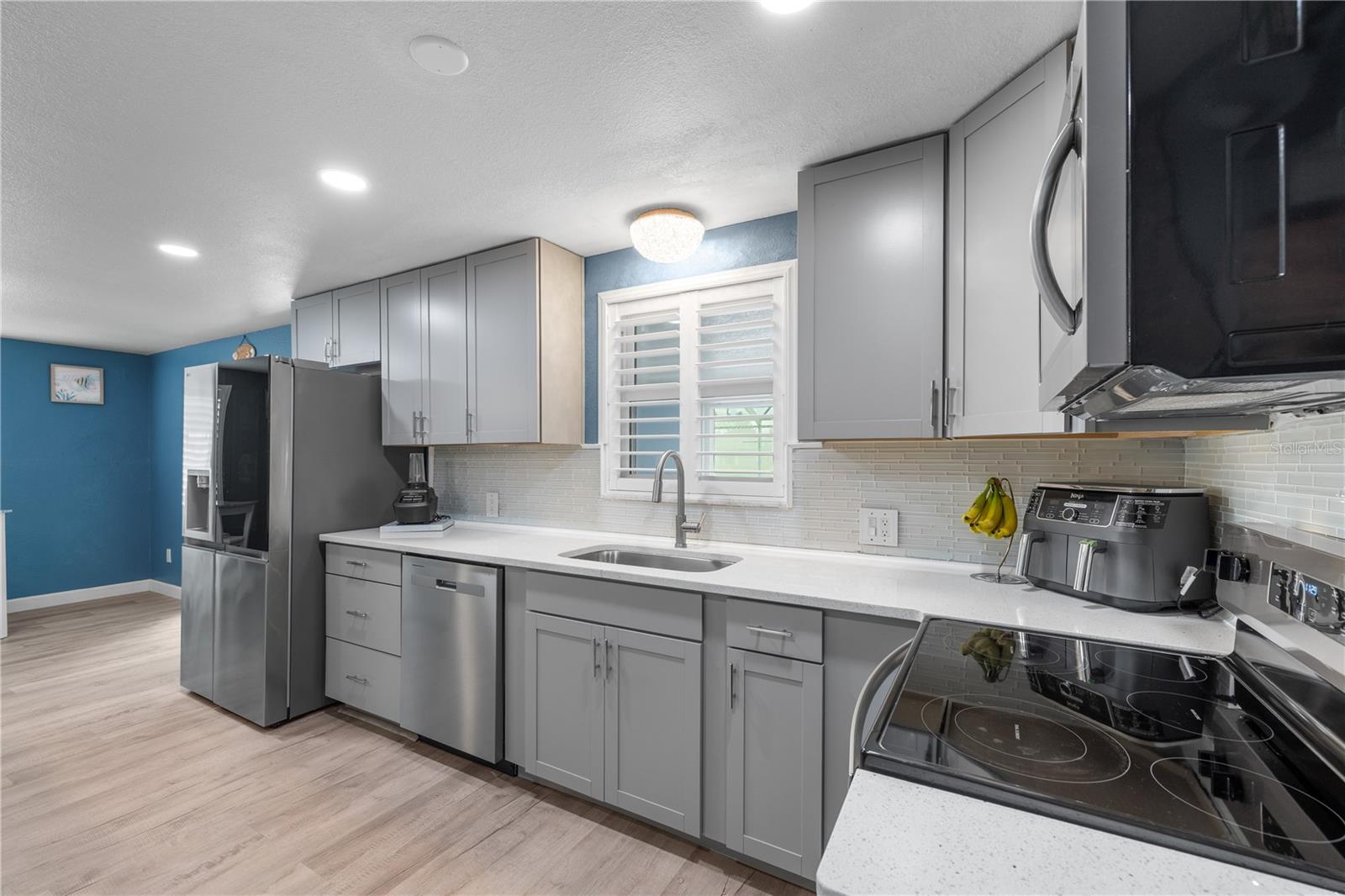 3336 GULFVIEW DR