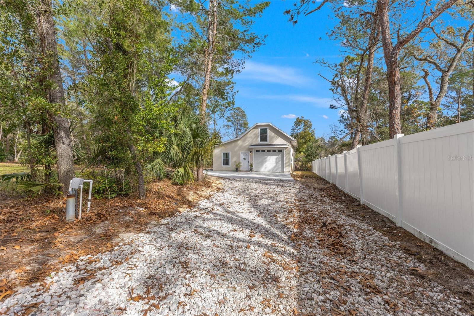 14071 LINDEN DR