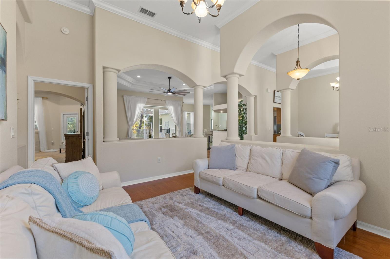 14071 LINDEN DR