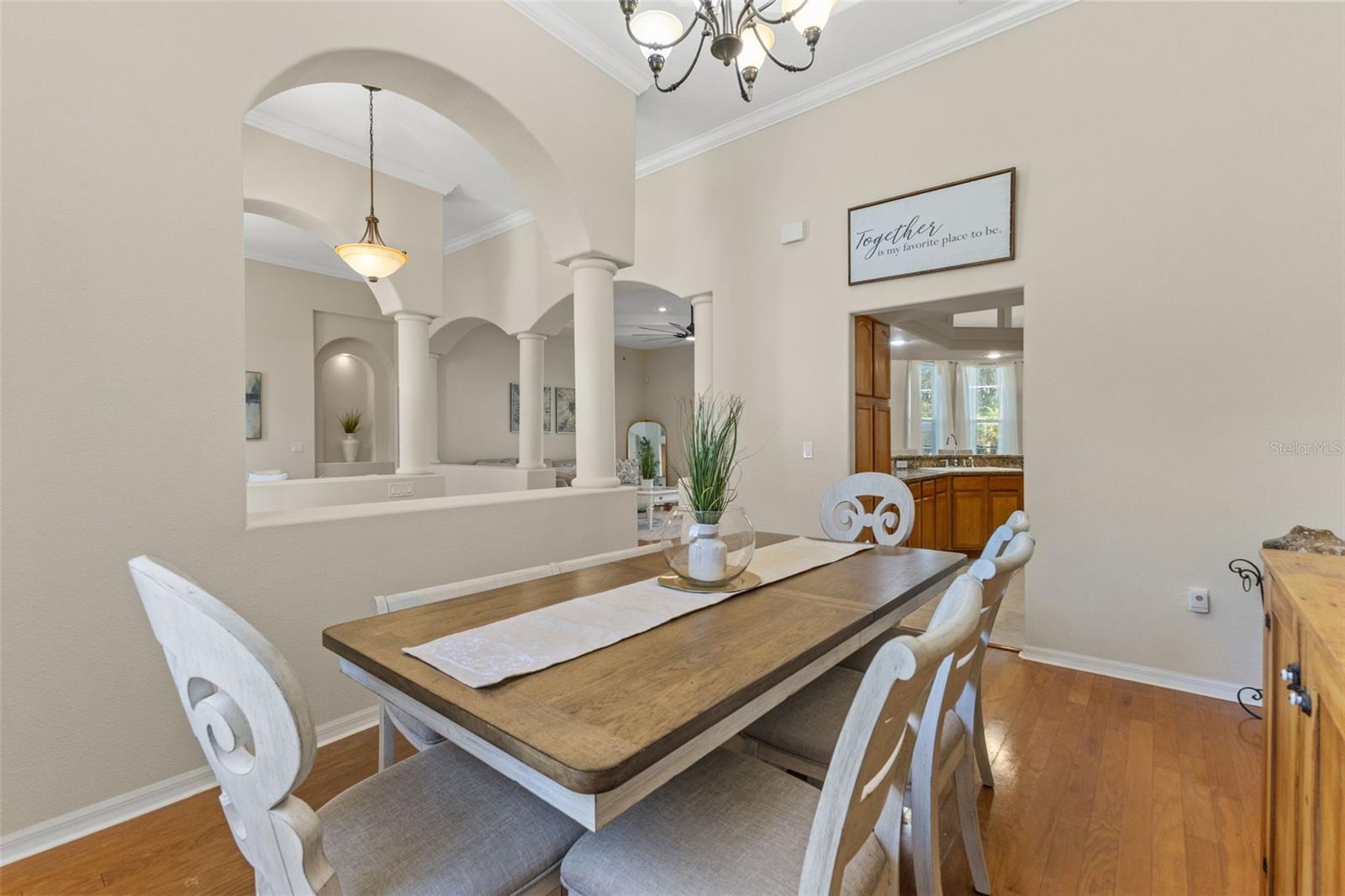 14071 LINDEN DR