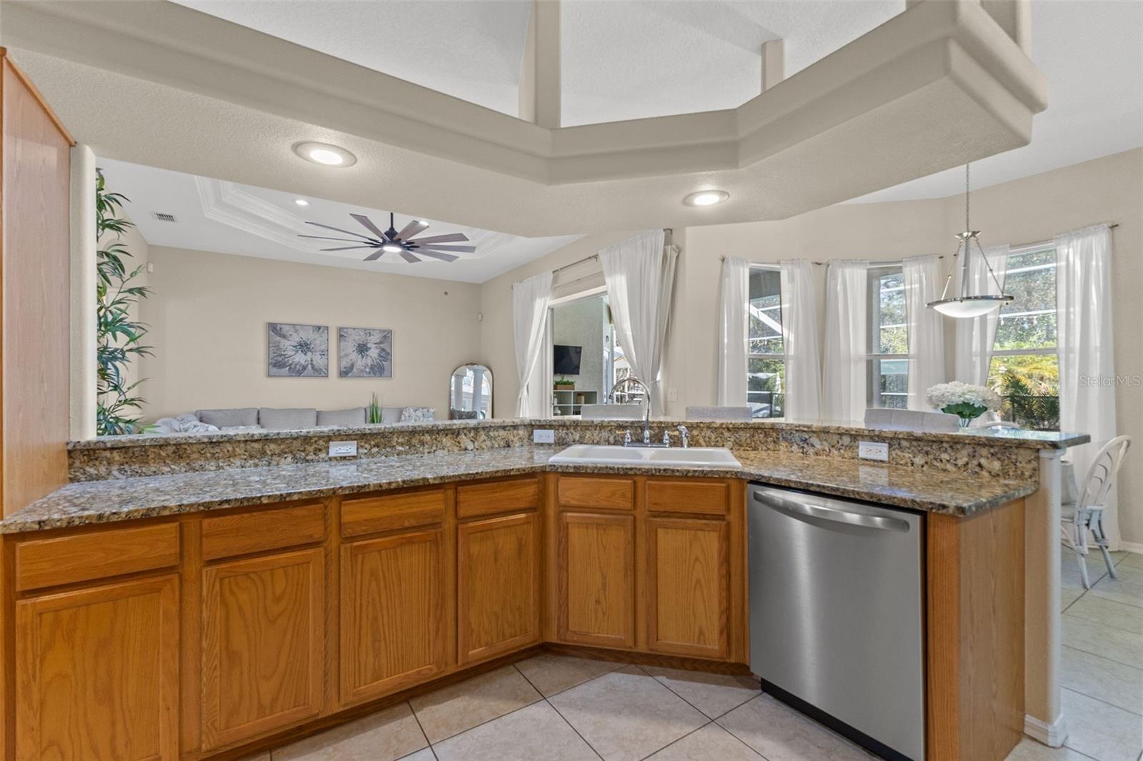 14071 LINDEN DR
