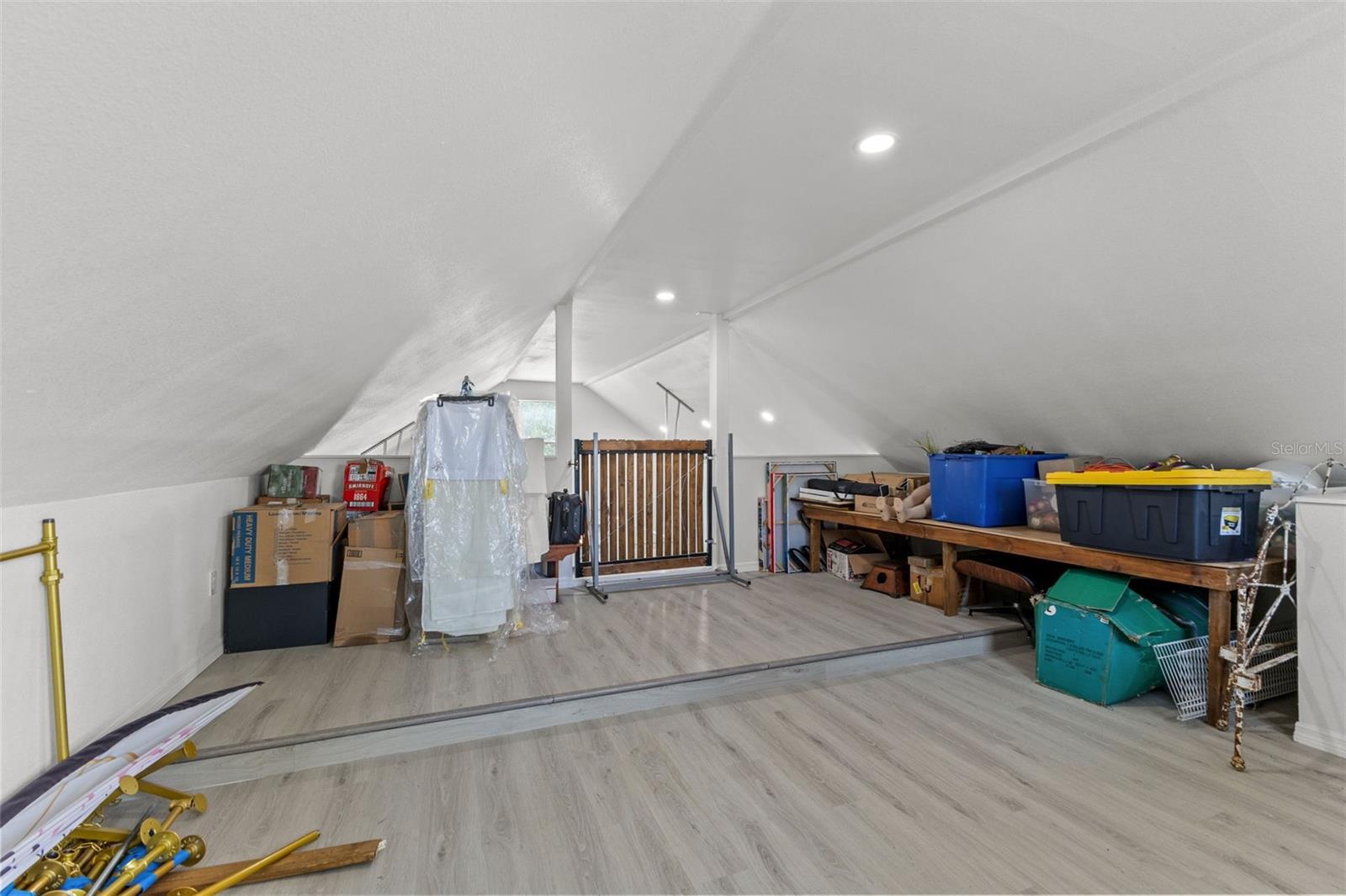 14071 LINDEN DR
