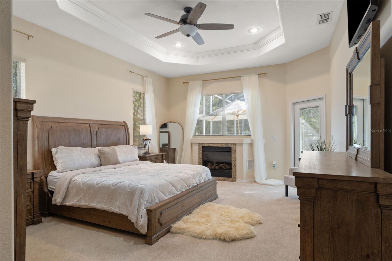 14071 LINDEN DR