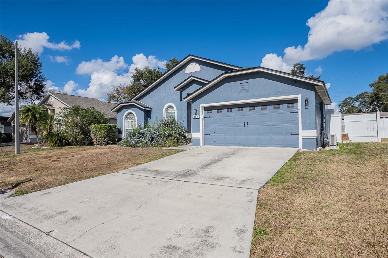 463 EMERALD COVE LOOP