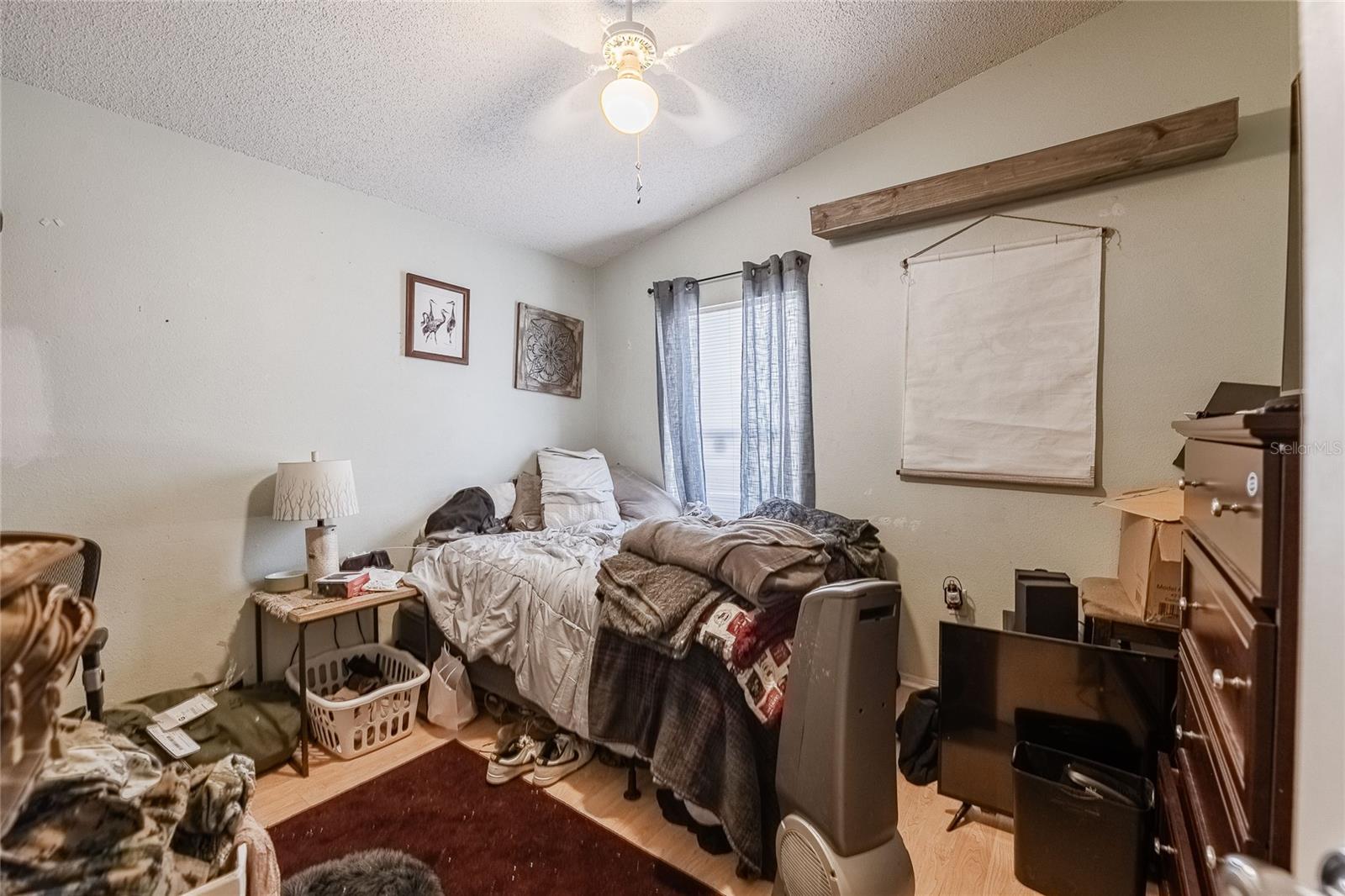 463 EMERALD COVE LOOP