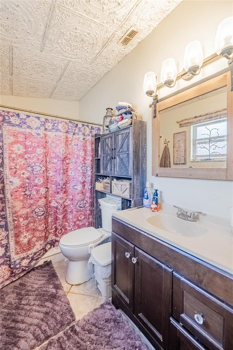 463 EMERALD COVE LOOP