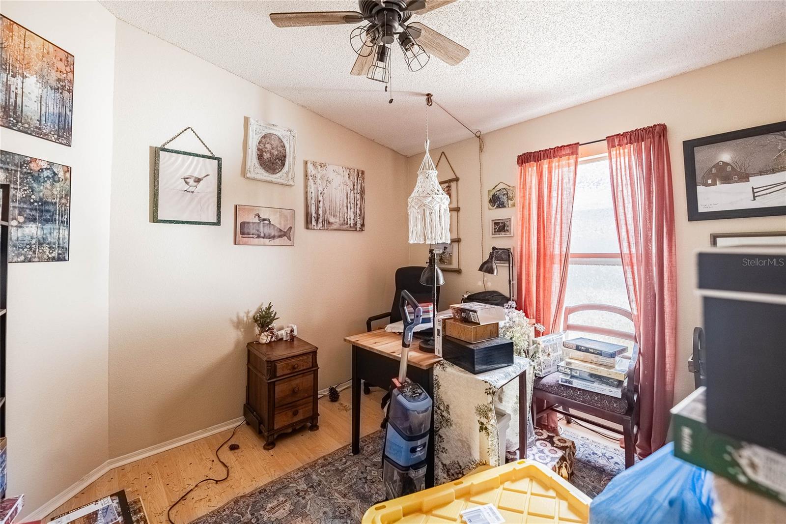 463 EMERALD COVE LOOP